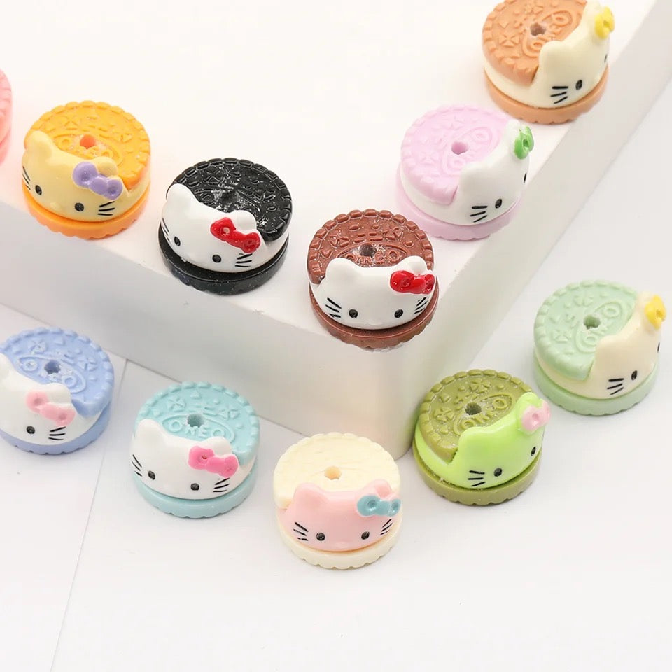 Hello cat cookie bead randomly selected 10 for $4