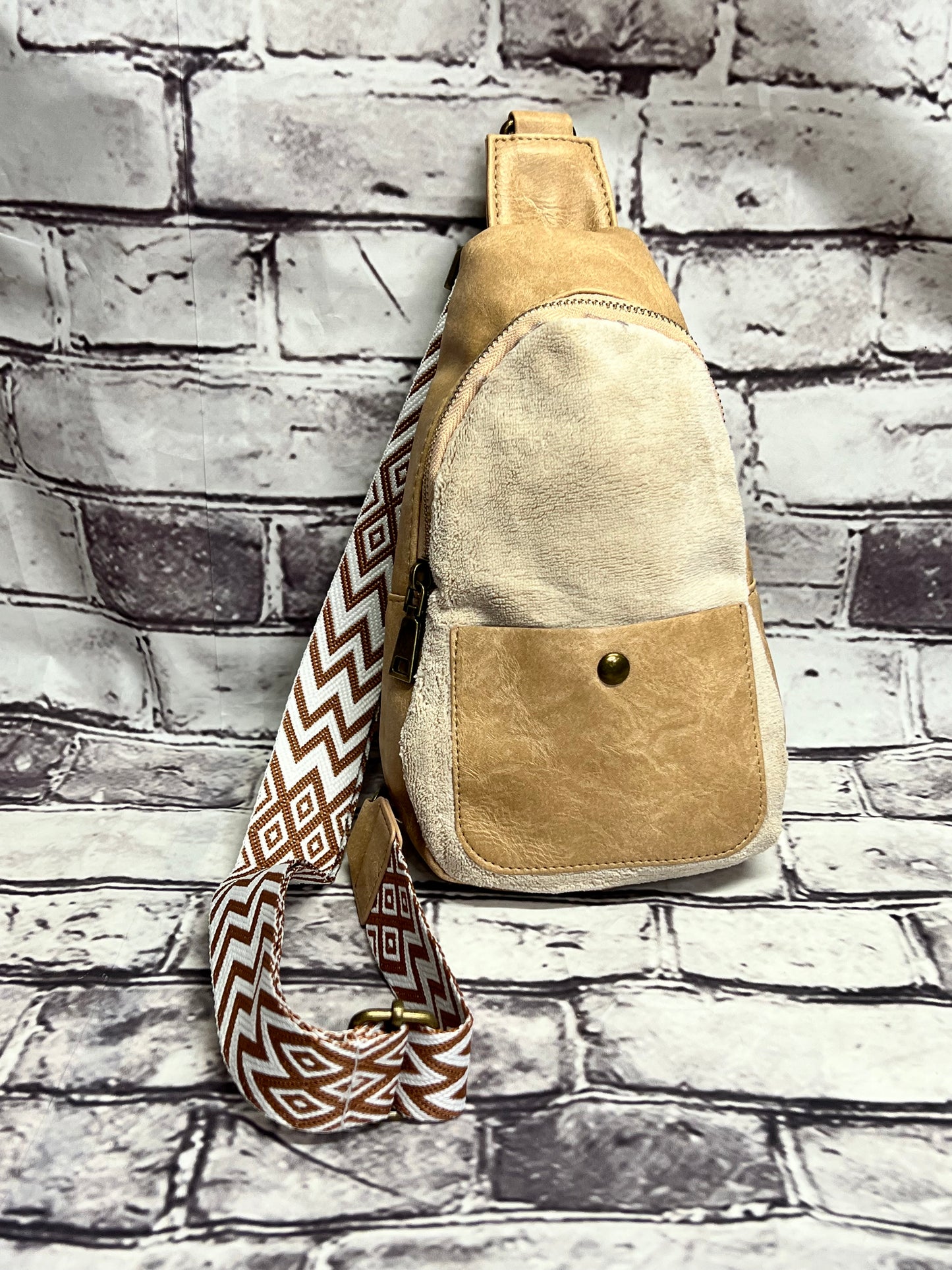 Sherpa sling bag