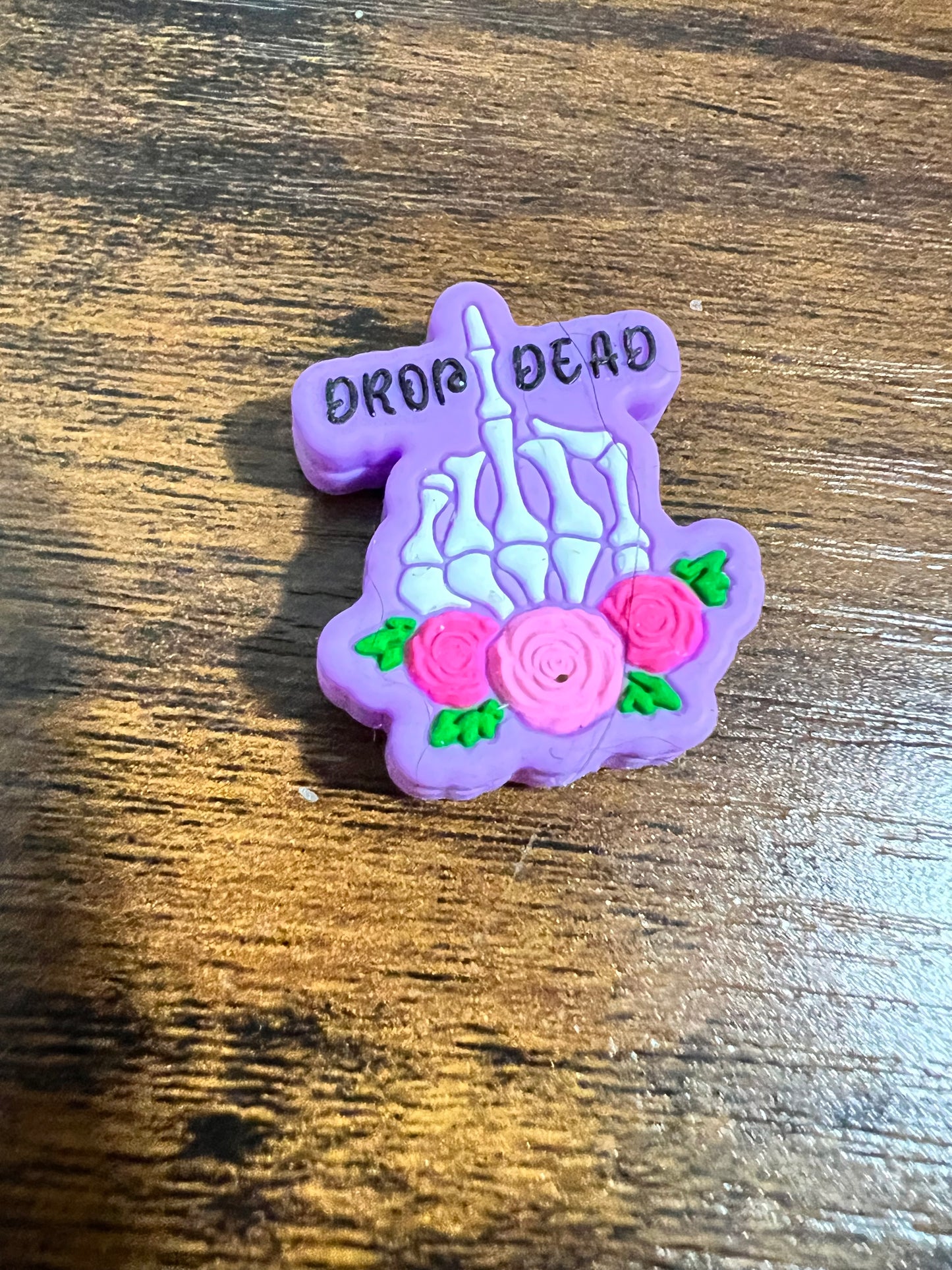 Drop dead focal bead