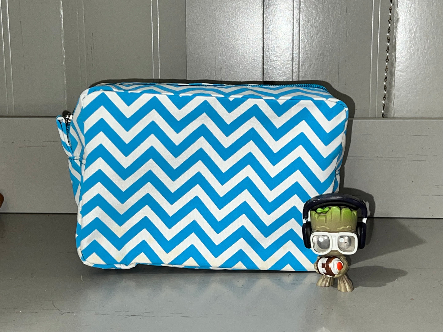 Chevron pattern cosmetic case