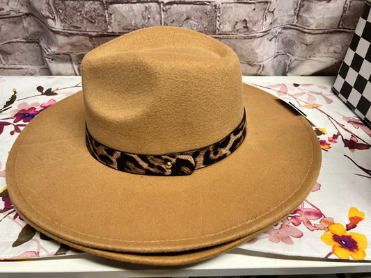 Wide brim felt hats with leopard decor