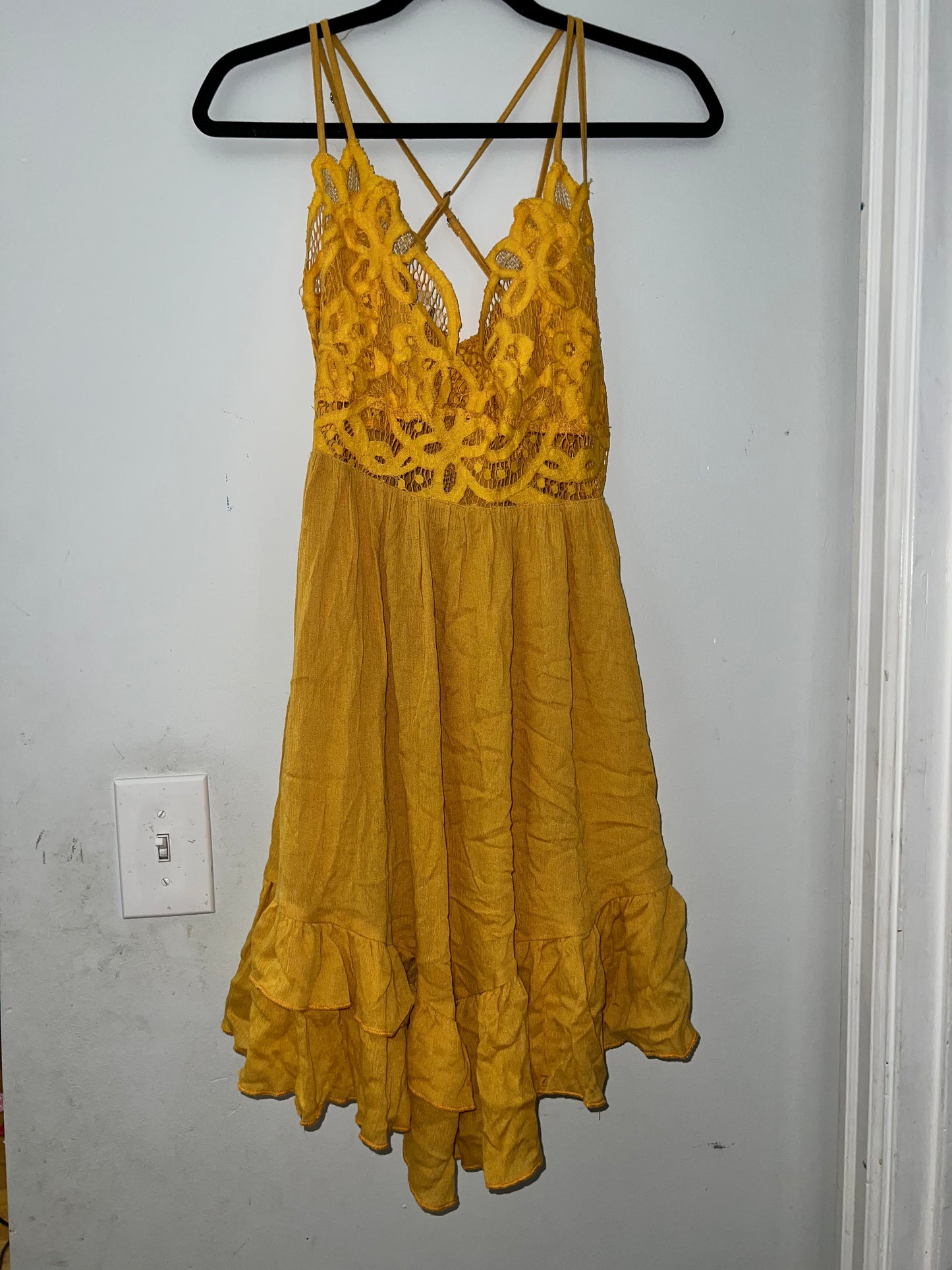 Medium mustard cross back dress