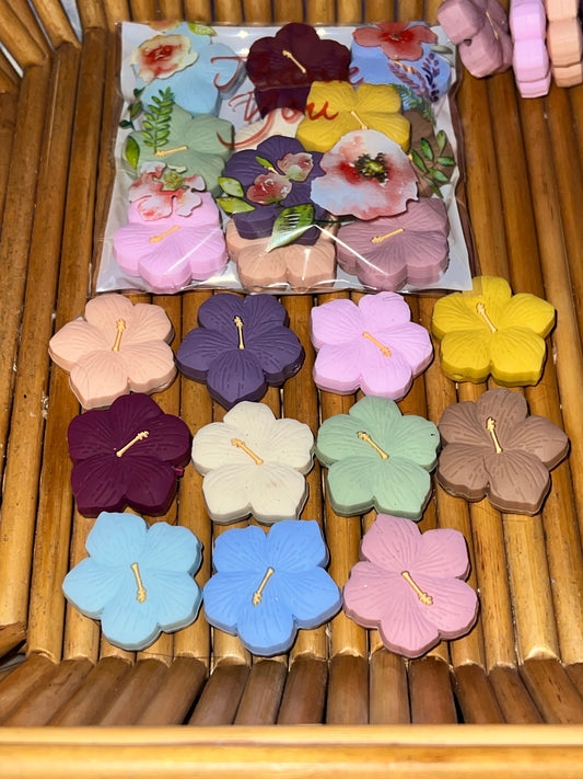 Hawaiian flowers grab bag 11 for $10